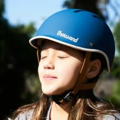 Casque Enfant Bleu Thousand Jr Avec Autocollants -Abus Soldes casque enfant bleu thousand jr avec autocollants full 5