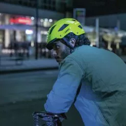 Casque Vélo Avec éclairages Abus Hyban 2.0 LED Signal Yellow -Abus Soldes casque velo avec eclairages abus hyban 2 0 led signal yellow full 5