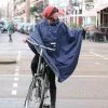 Poncho Imperméable Bleu Marine Pour Cycliste The Peoples Poncho 2 Poncho Imperméable Bleu Marine Pour Cycliste The Peoples Poncho -Abus Soldes poncho impermeable bleu marine pour cycliste the peoples poncho full