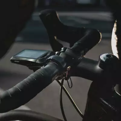 Sonnette Knog Oi Bell Luxe Noire Taille Large 6 Sonnette Knog Oi Bell Luxe Noire Taille Large – Image 4