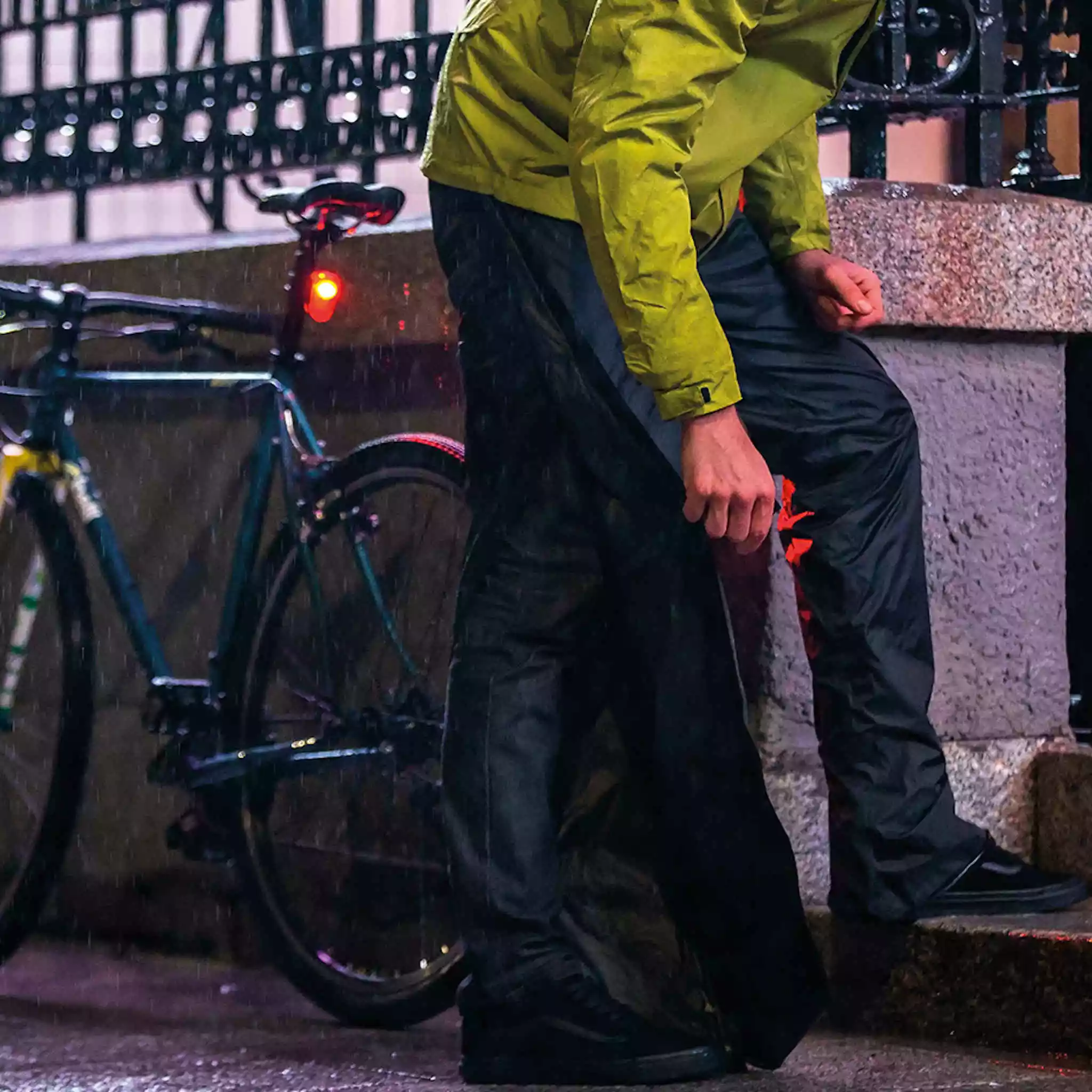Surpantalon De Pluie Vélo Unisexe Pantaway Tucano Urbano 9 Surpantalon De Pluie Vélo Unisexe Pantaway Tucano Urbano – Image 7